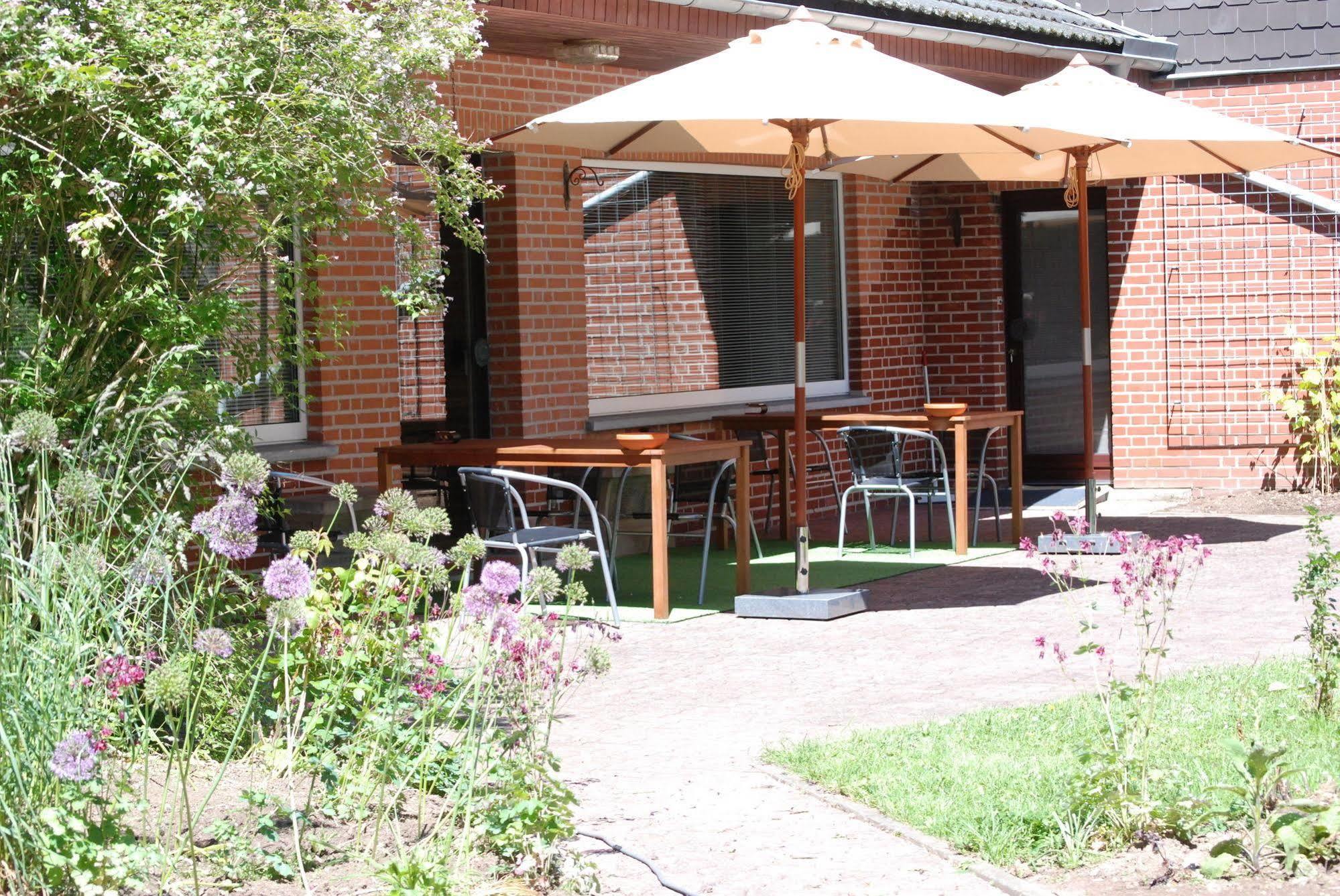 B&B Het Groote Genoegen Manderfeld Exterior photo